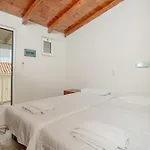 Canadian Hotel 3*