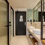 Hotel Canadian
