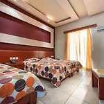 Canadian Hotel