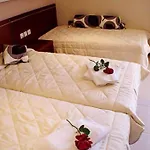Canadian Hotel
