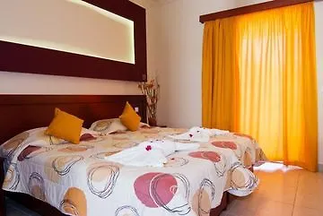 Canadian 3* Laganas