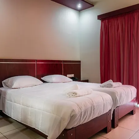 Canadian Hotel