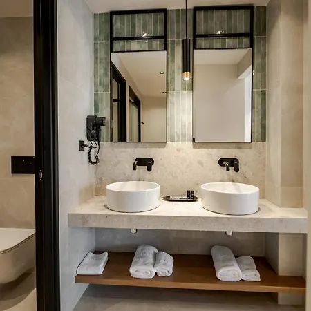 Canadian Hotell 3*