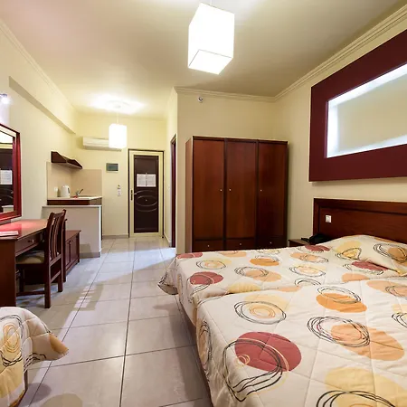 Hotel Canadian Laganas