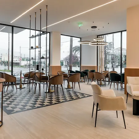 Hotel Canadian 3*