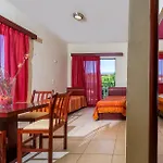 Canadian 3* Laganas