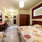 Canadian 3* Laganas