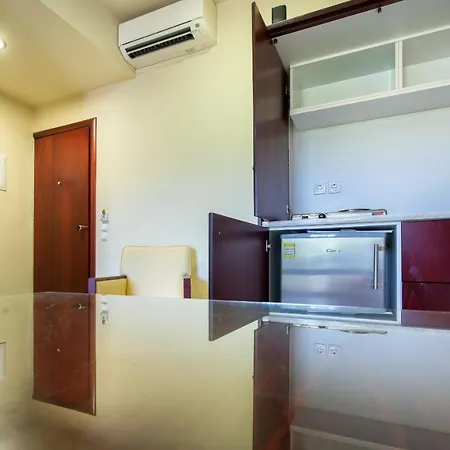 Canadian 3* لاغاناس