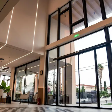Hotel Canadian Laganas