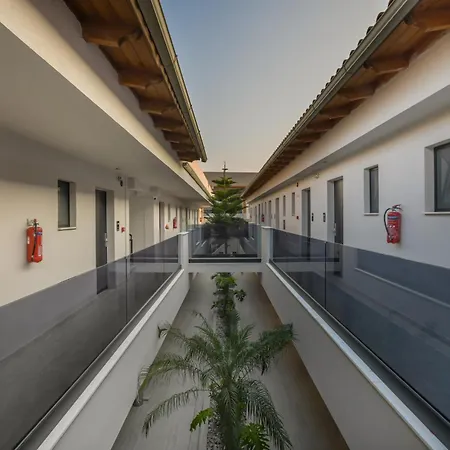 Canadian Hotel 3*